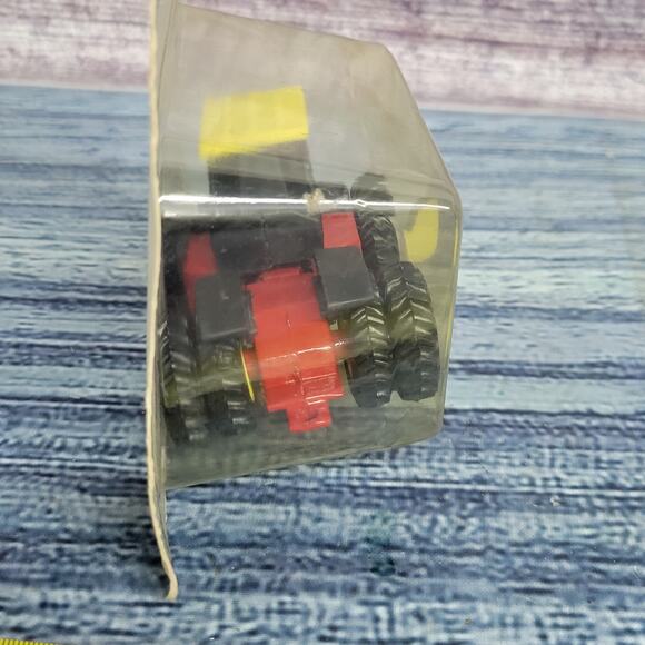 Vtg Scale Models 1/64 scale Versatile 836 diecast articulating 8 wheeled tractor - Picture 8 of 11